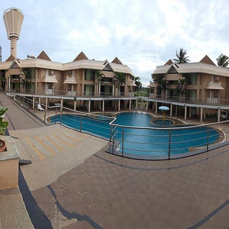 Royal Orchid Central Kireeti Hampi, Hospet Extérieur photo