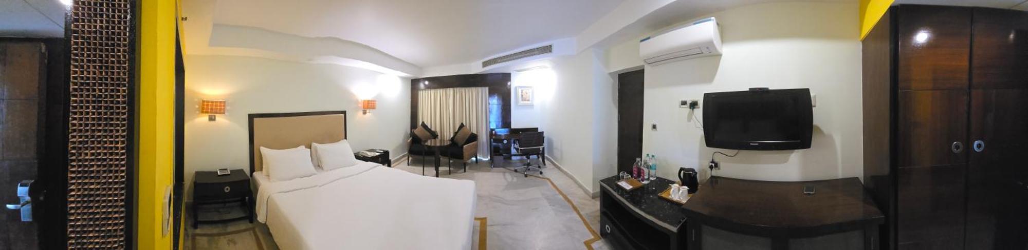 Royal Orchid Central Kireeti Hampi, Hospet Extérieur photo